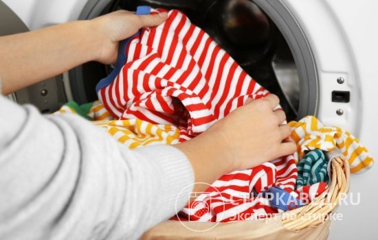 Чистота выстиранной одежды во многом зависит от того, к какому классу эффективности стирки относится стиральная машина