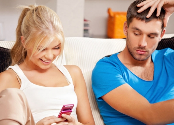 11 способов, как заставить ревновать мужчину (мужа, парня)