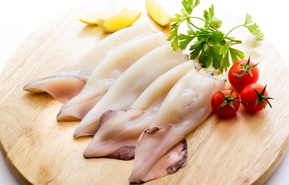 Как варить кальмары для салата, чтобы были мягкими — полезные советы